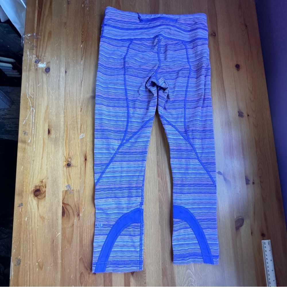 Lululemon capris - Picture 12 of 14